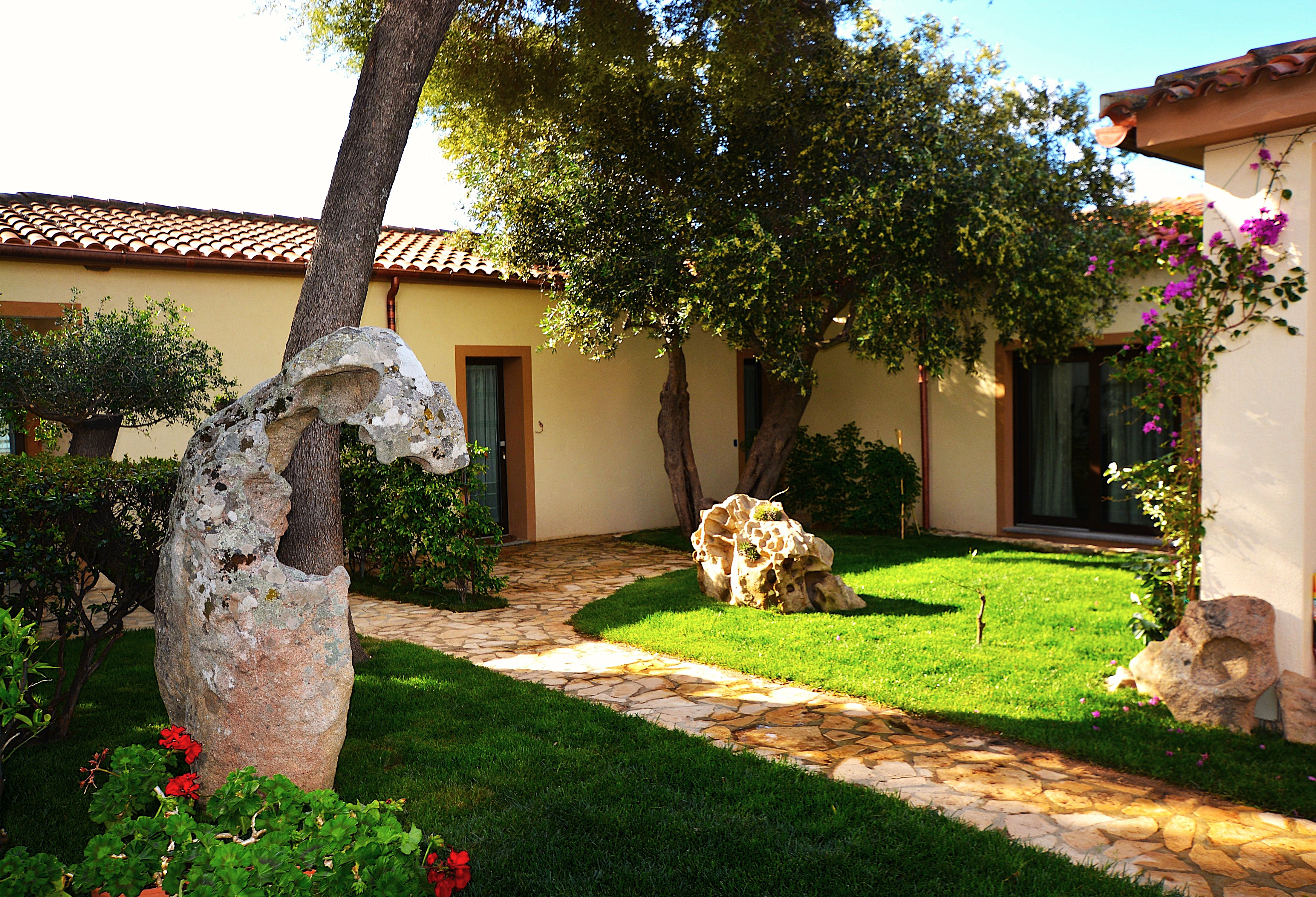 Casetta Gli Ulivi A, grazioso studio con giardino.